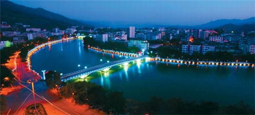 在温州市加盟泵感食族轻食健身餐哪个地段客源多，温州市加盟轻食沙拉店怎么样