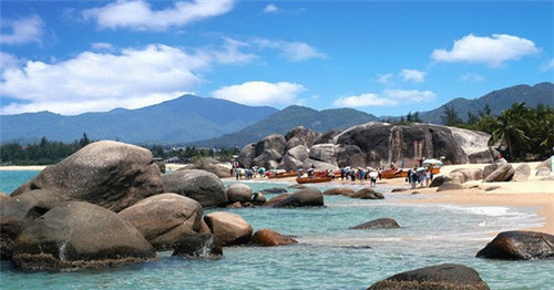 中老年连衣裙加盟十大免费加盟品牌，中老年服装加盟品牌